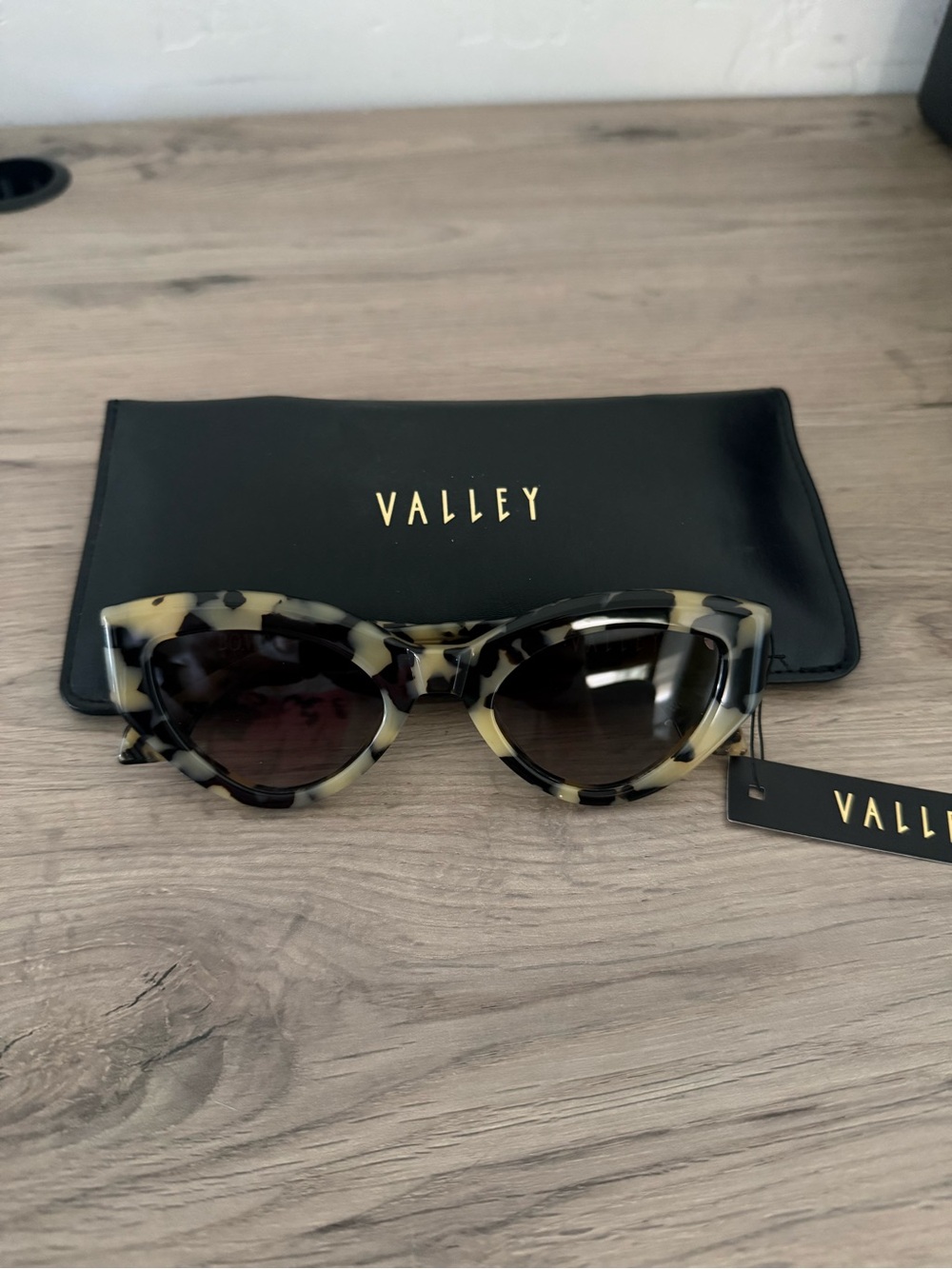 VALLEY Eyewear “Bones” Sunglasses – Cream/Black Tortoise – NEW w/ Tags